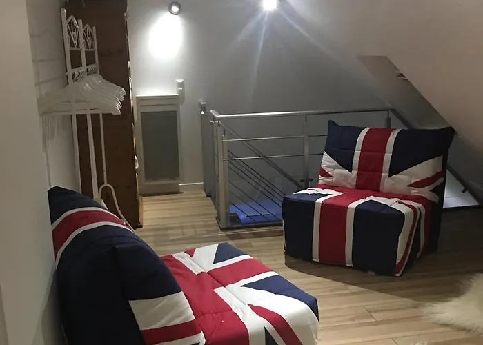 Loft Duplex Neuf 65m2 דירה *